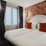 Opera 3* Parijs