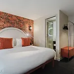 Opera 3* Parijs